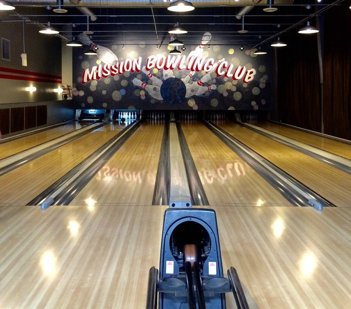 Top 5 Father's Day Spots, Mission Bowling Club